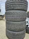 Vând anvelope iarna 285/40/21 285/40r21 NOKIAN