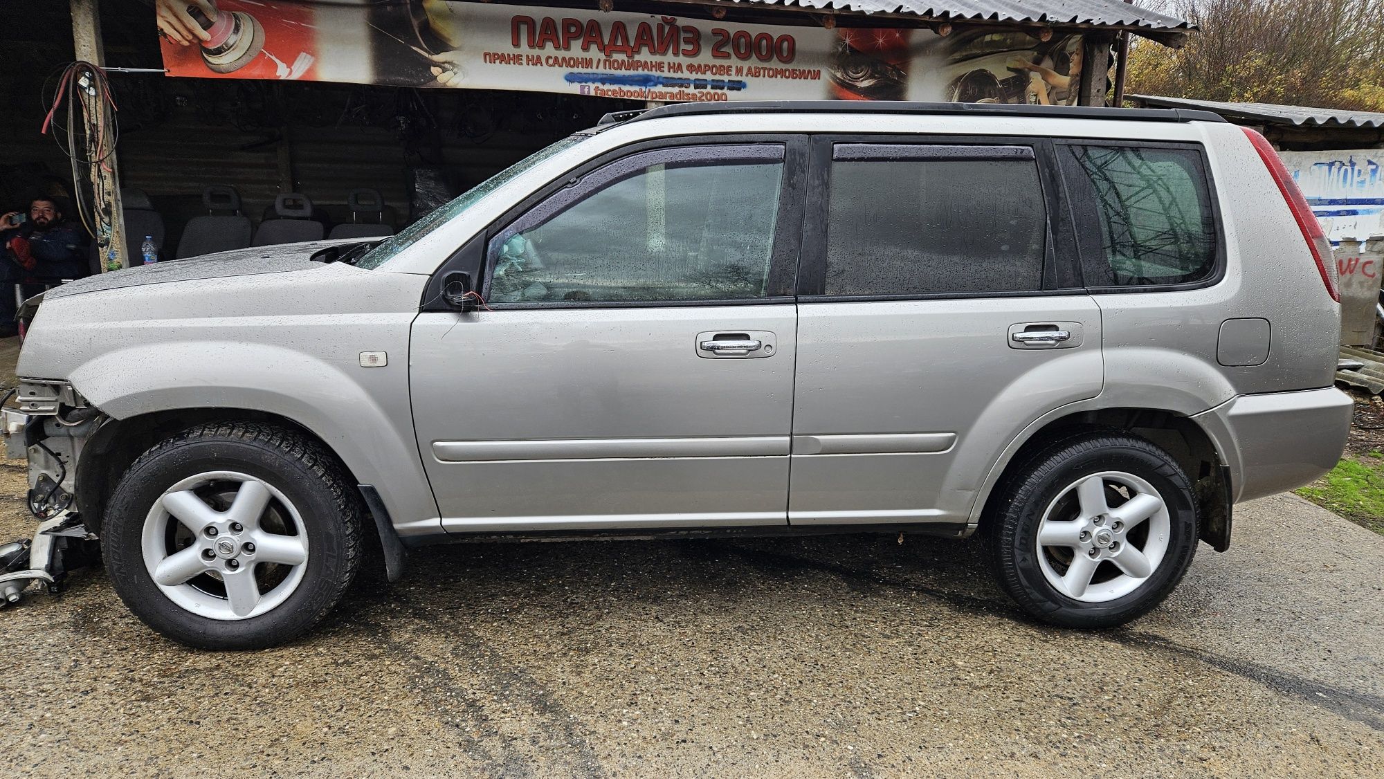 Nissan x-trail 2.2 dci - 136 ps.на части