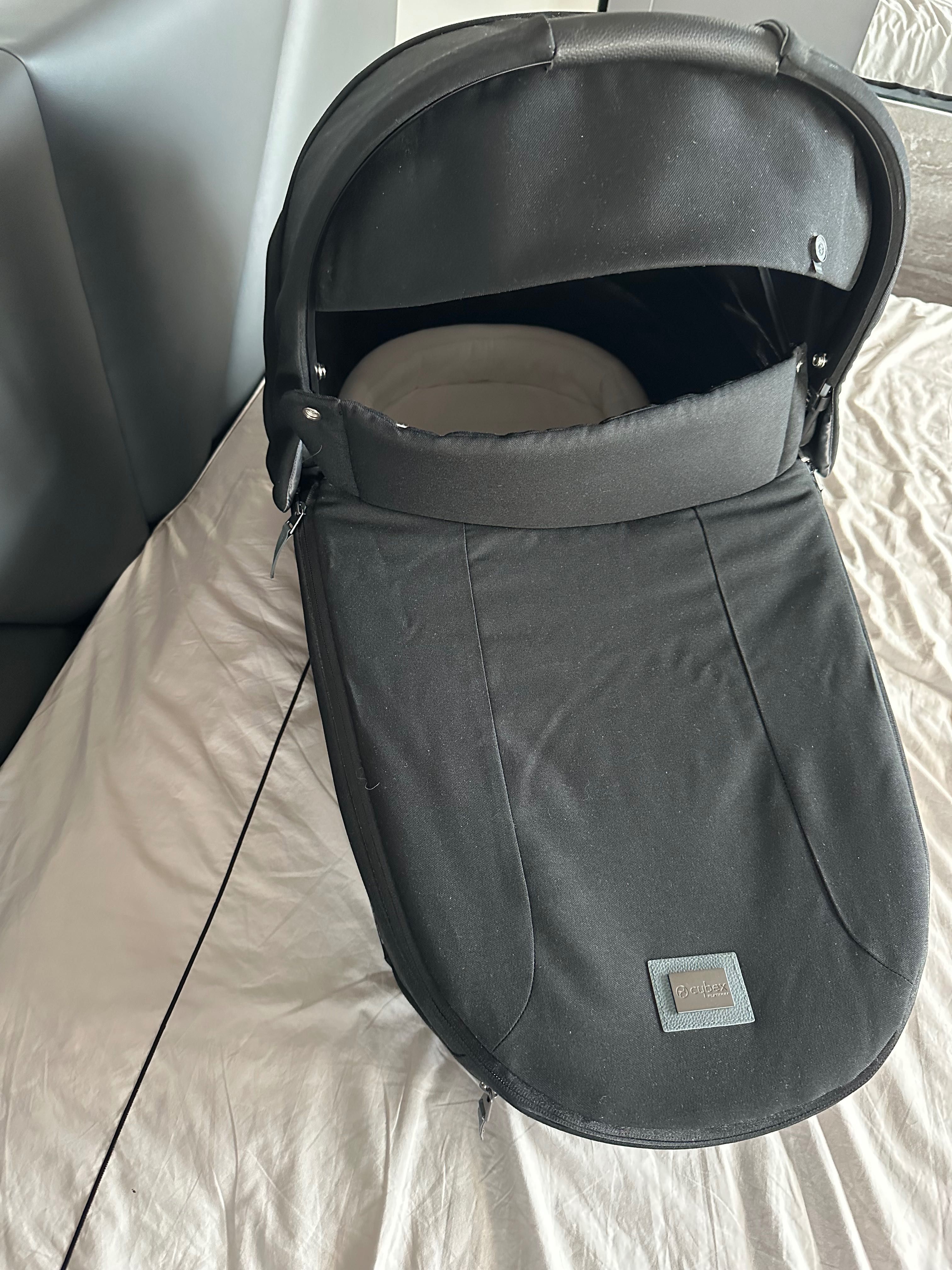 Кош за новородено Cybex Priam 4/ e-Priam Lux