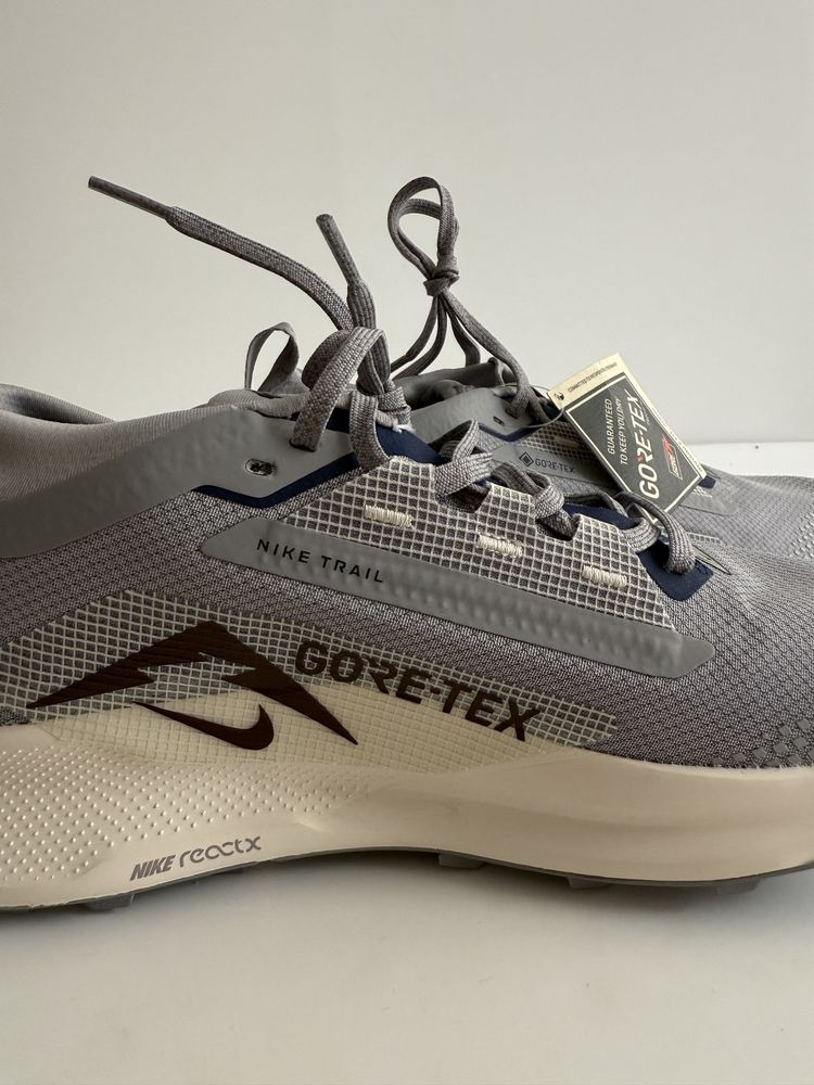 Nike Trail Goretx marimea 40,5 noi, originali