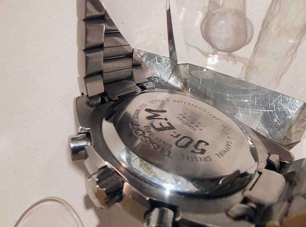 Часовник Tissot Chronograph Swiss