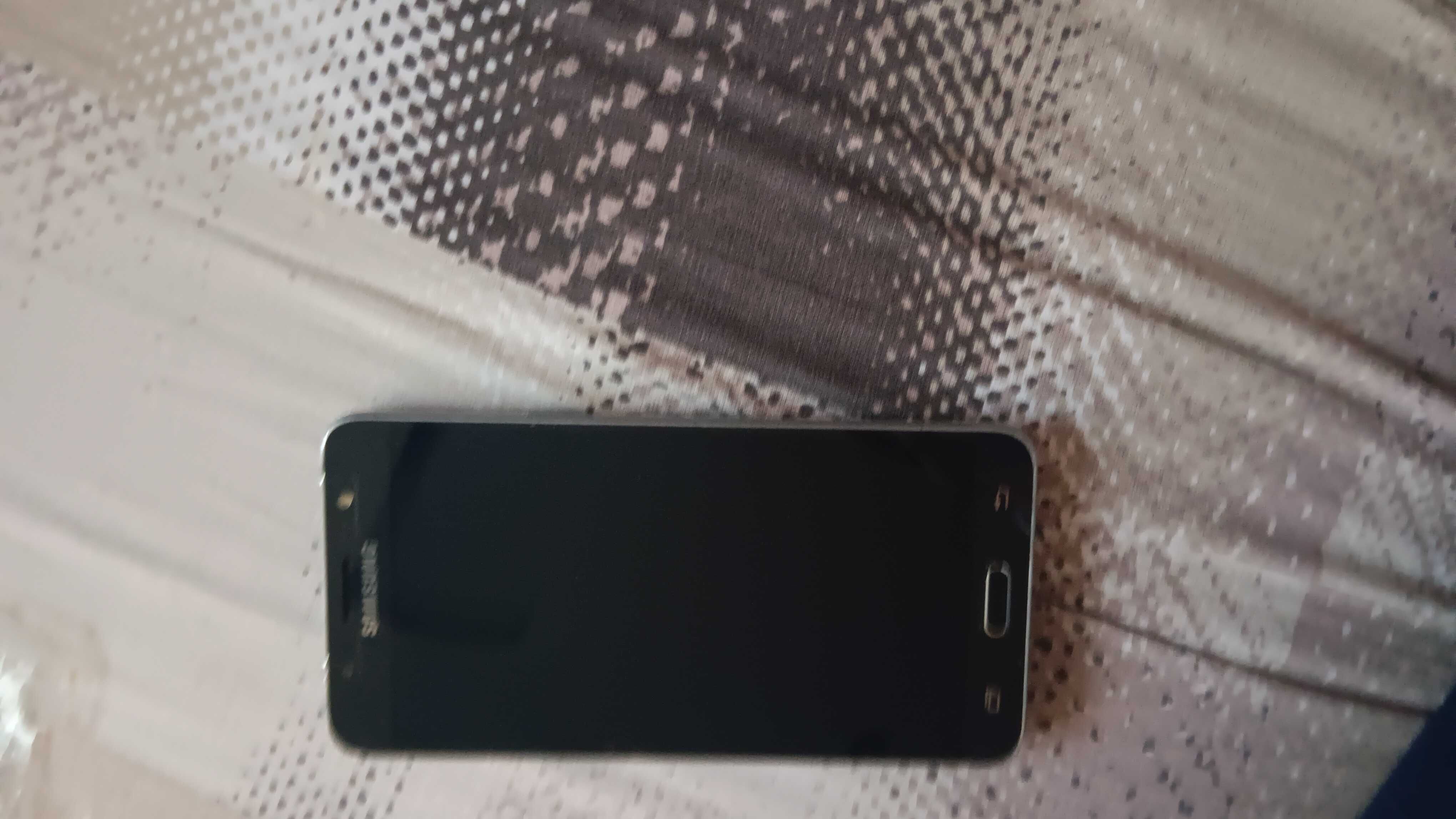 samsumg j7    a10 i drugi   =    телефони    на  части  счупен дисплей