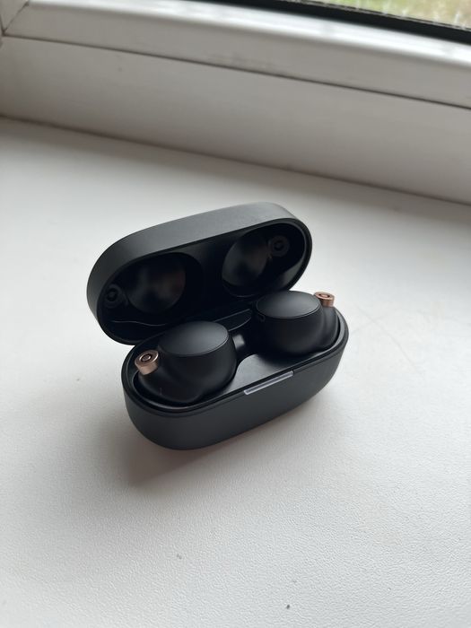 Продам наушники sony