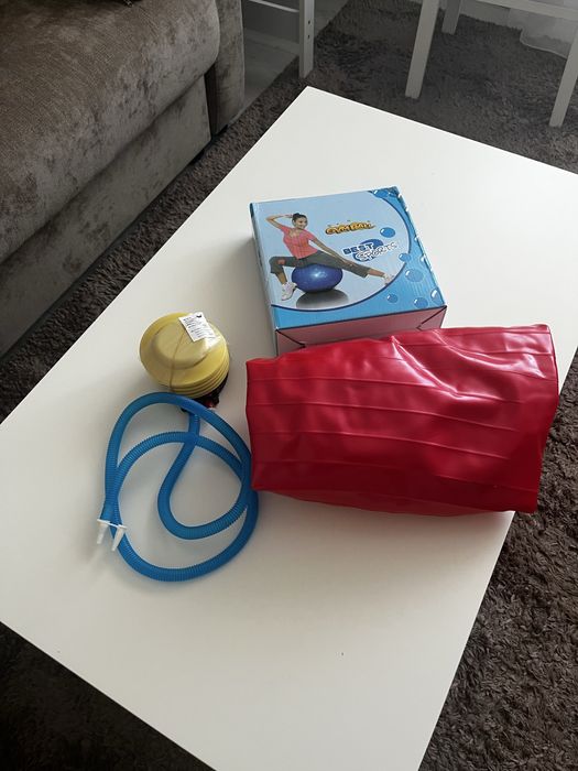 Фитбольный мячик