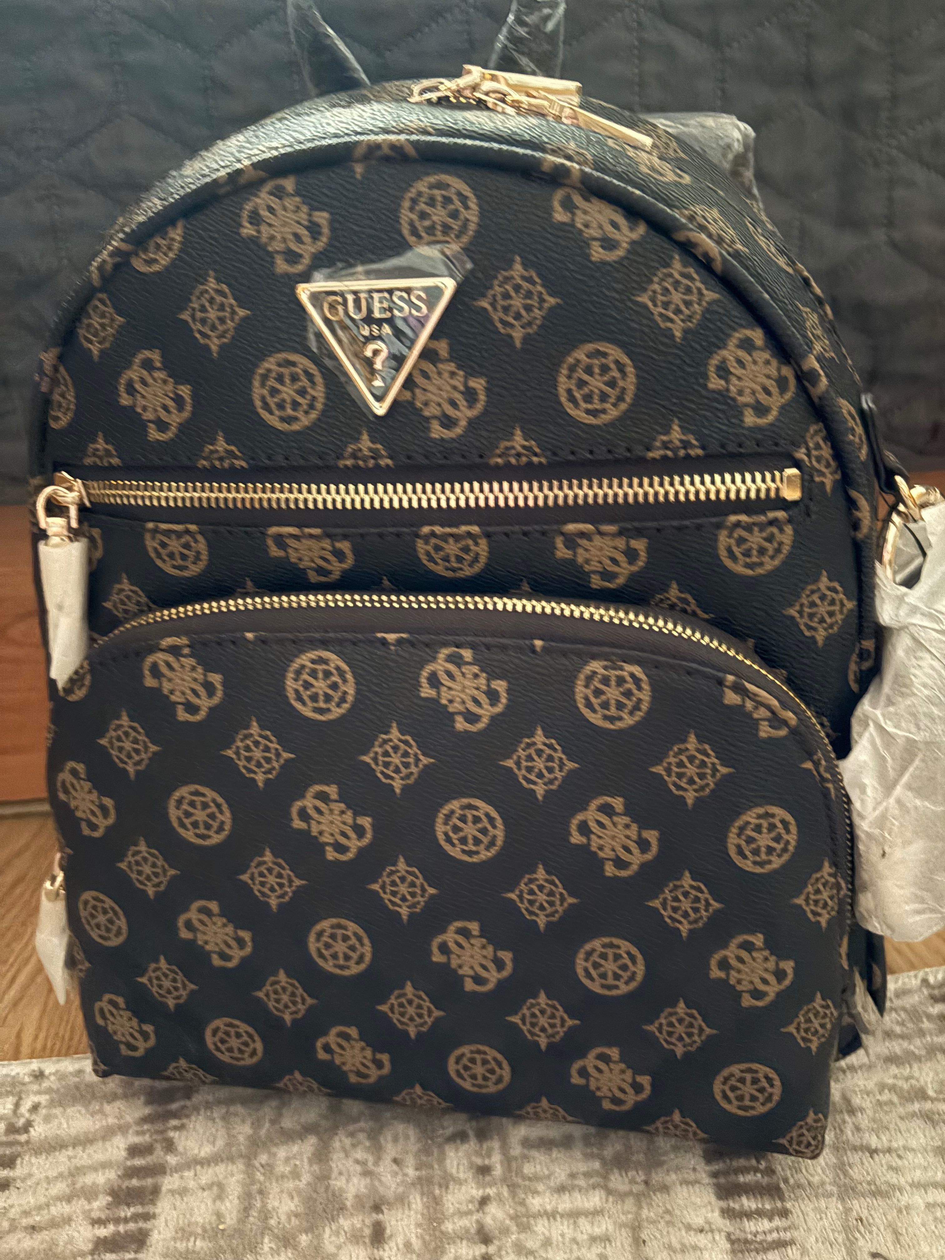 Дамска раница GUESS