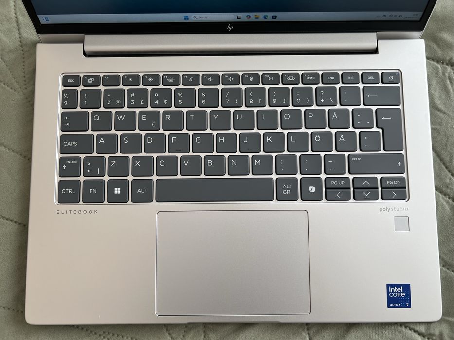HP EliteBook 640 G11 32/256GB Гаранция!