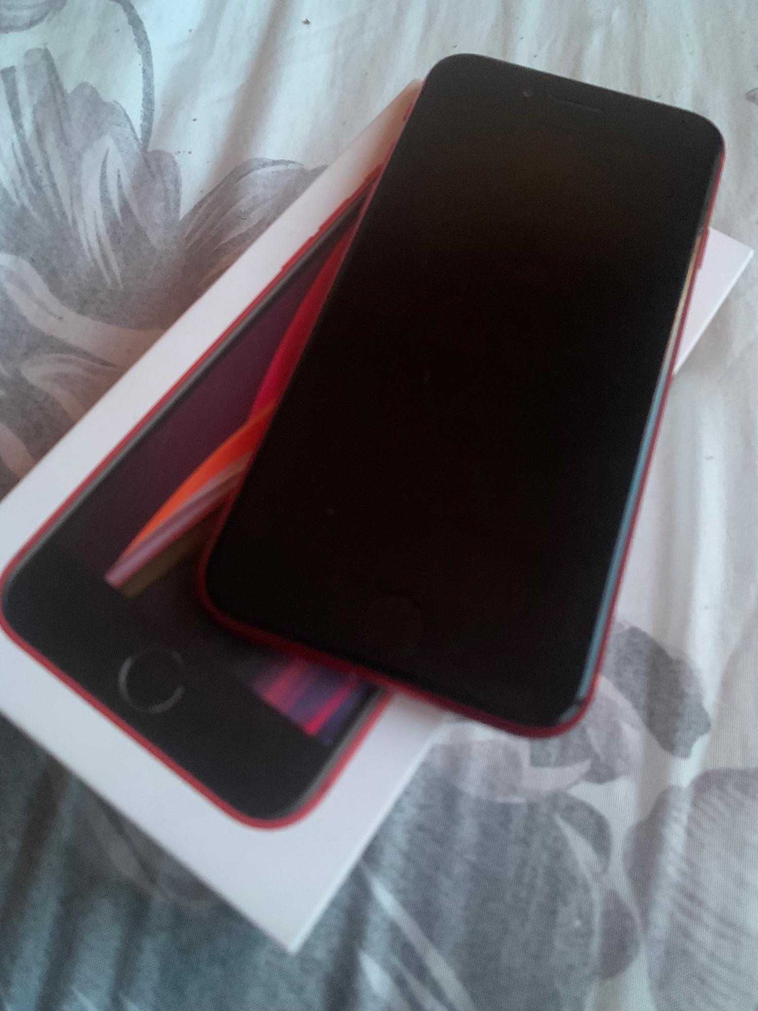 Iphone SE 2020 Червен цвят