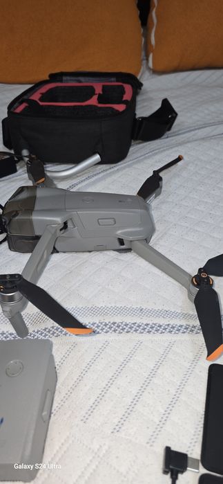 Drona DJI Air 2S  4 acumulatori !