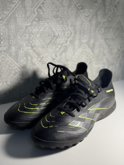 Оригинальные сороконожки adidas predator
