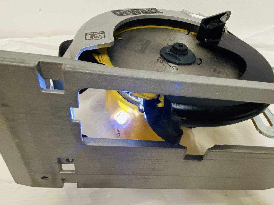 Dewalt circular DCS 565