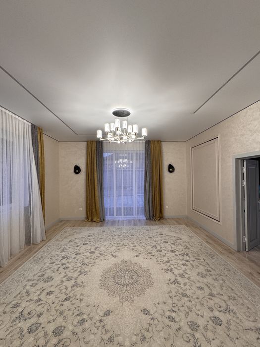 Продам дом в стиле Хай Тек срочно