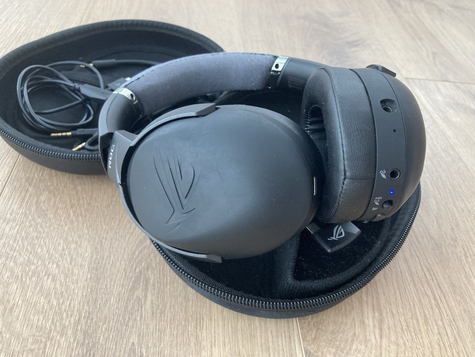 Casti Gaming Asus ROG Strix Go 2.4