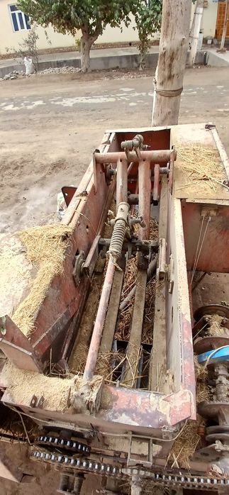 Presspadborshik t28 traktor bilan birga sotiladi ikkasii ham soz hodal