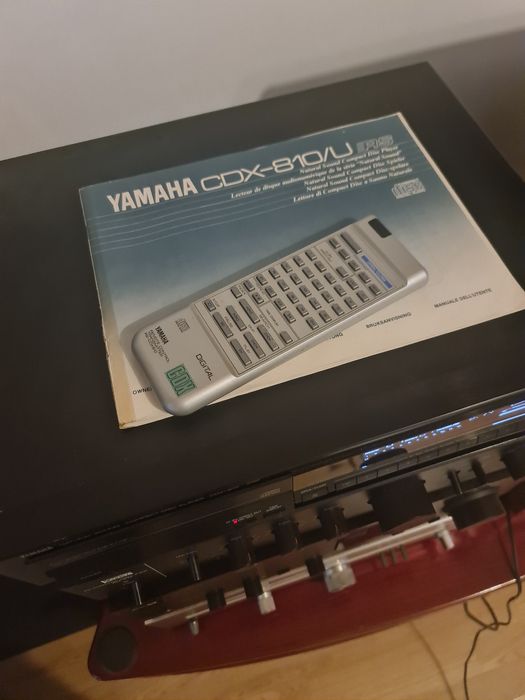 CD player Yamaha