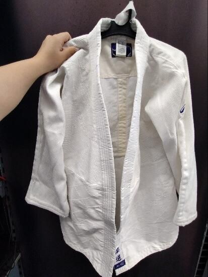 Kimono de judo ușor și rezistent Alb - produs resigilat Decathlon