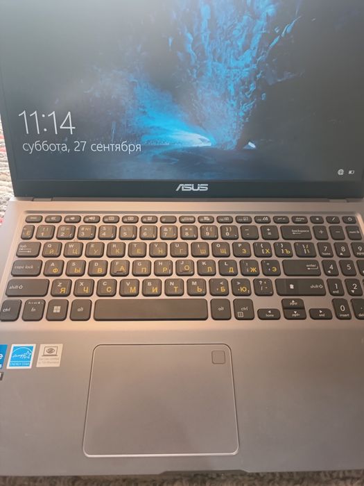 ASUS янги ноутбук.
