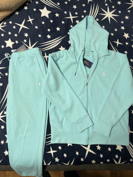 Ralph lauren.