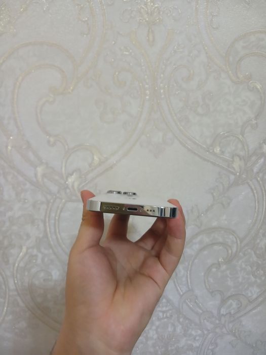 Iphone 14 pro 256 oq yomks 80 hamma yogi radnoy