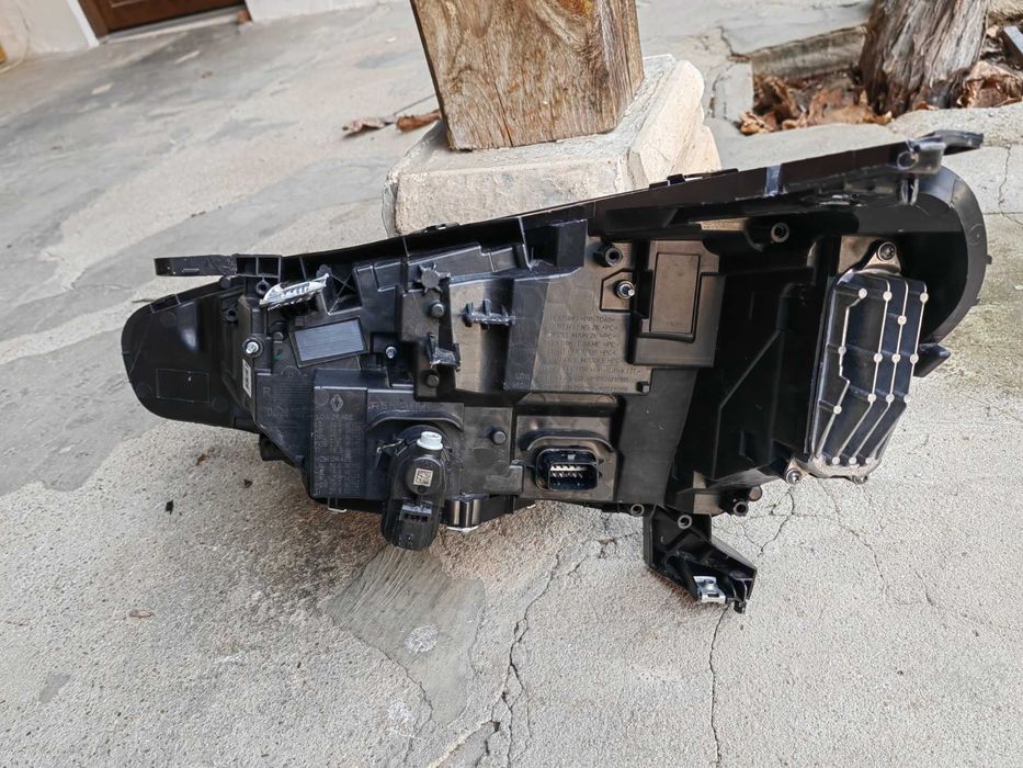 Фар Renault Clio 5 Face 2023г./Фар Рено Клио 5 фейс Оригинален