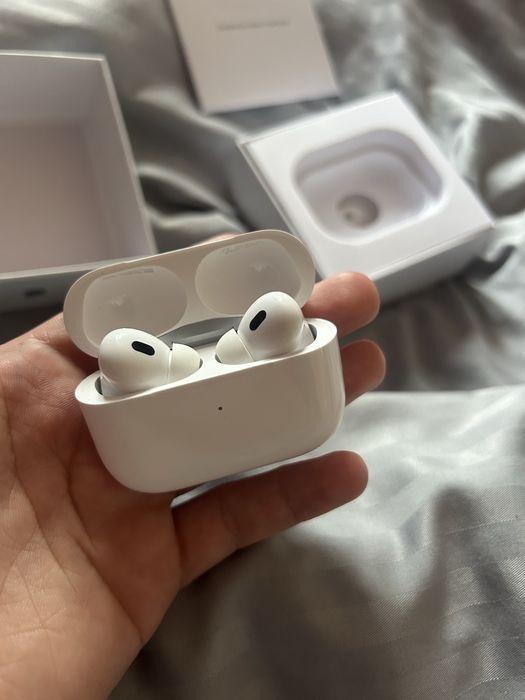 Air pods pro 2 ( USB - C ) autentice