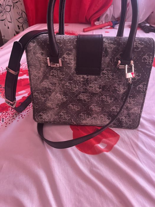 Vând geanta guess ediție limitată