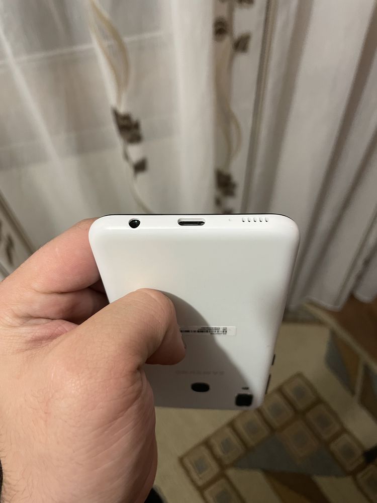 Samsung Galaxy A20E Alb NOU Garantie !