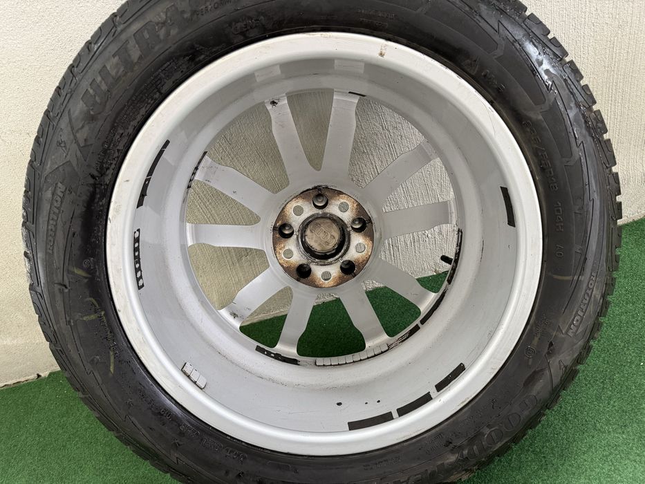 Гуми с джанти 235/55 R18 за Ауди