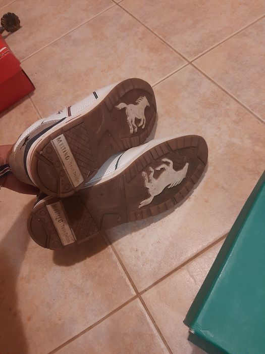 Мъжки обувки-много запазени