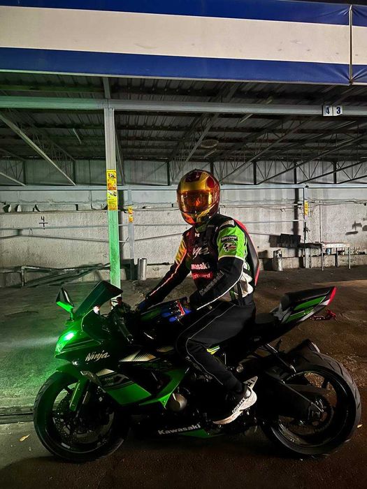 Motosikil Kawasaki Zx6R