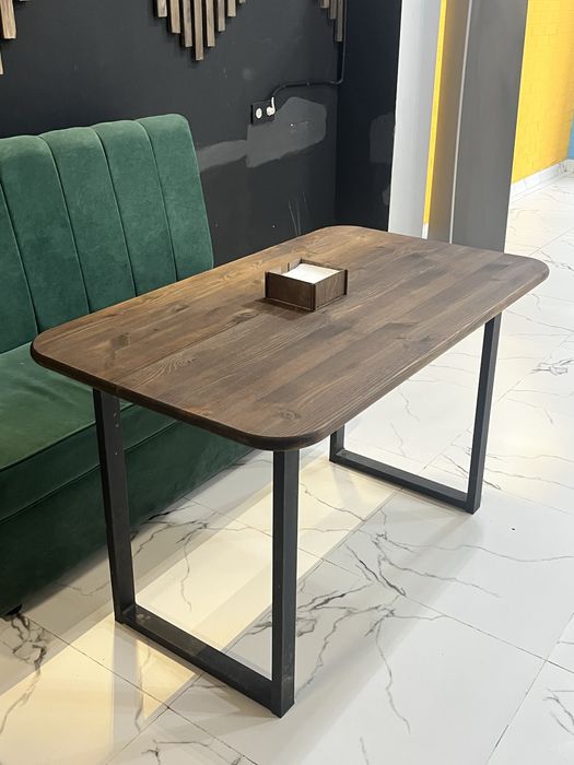 Продам стол/столы в хорошем состоянии