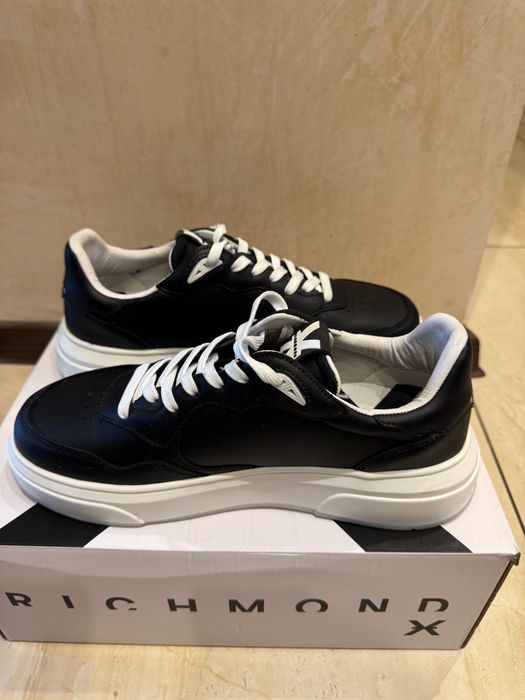 Мъжки обувки John Richmond