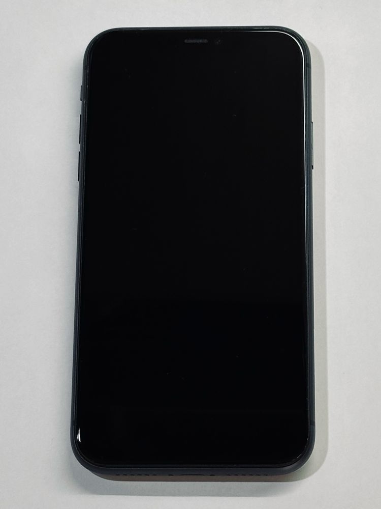 iPhone 11 Black 128GB 92% battery