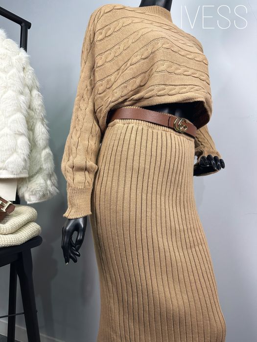 Дамски сет плетен пола с блуза два модела