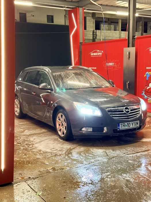 Insignia 2012 2.0d 195 cp