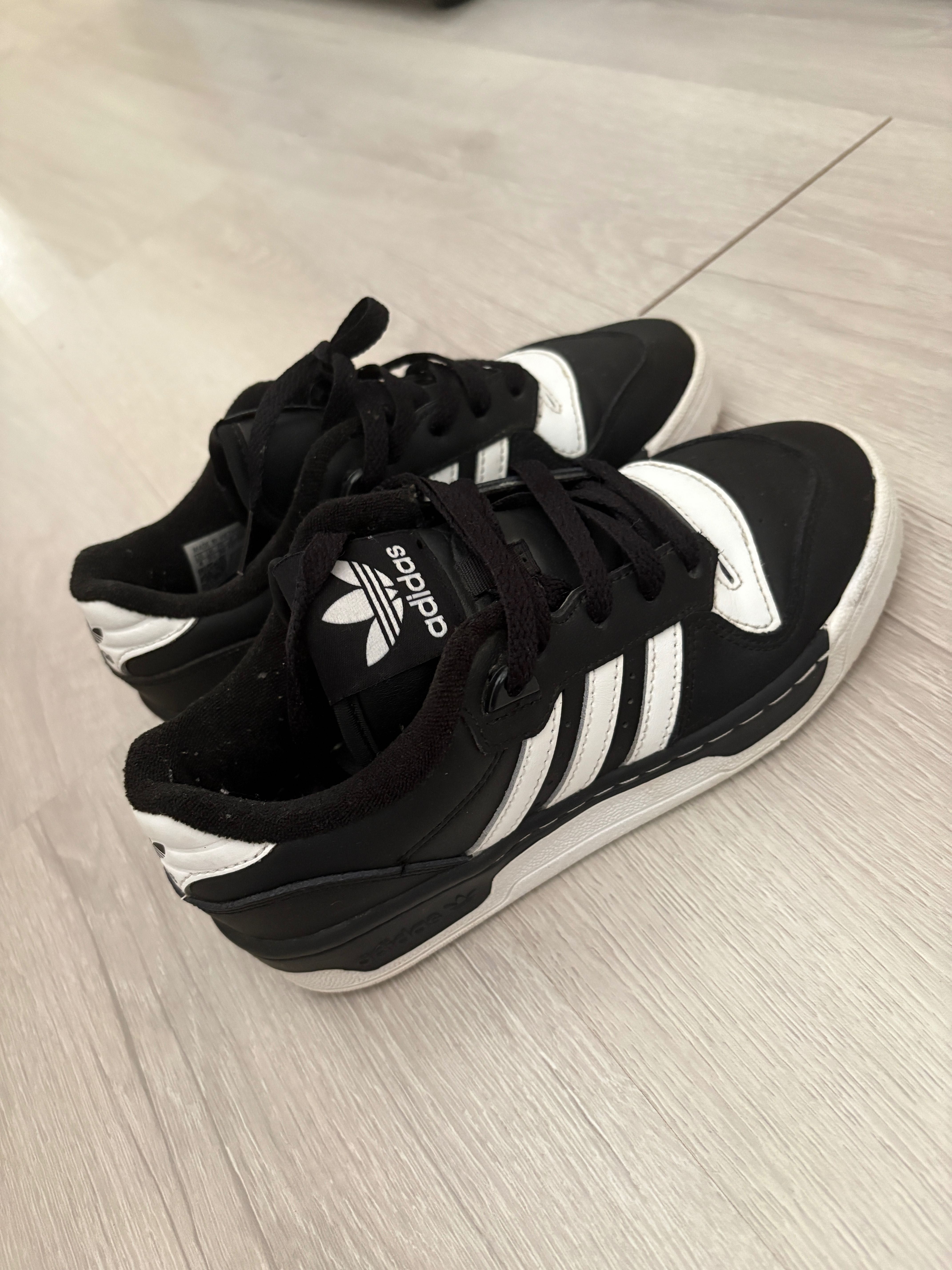 Adidas Обувки 36 Номер