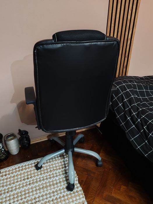 Vând Scaun de birou