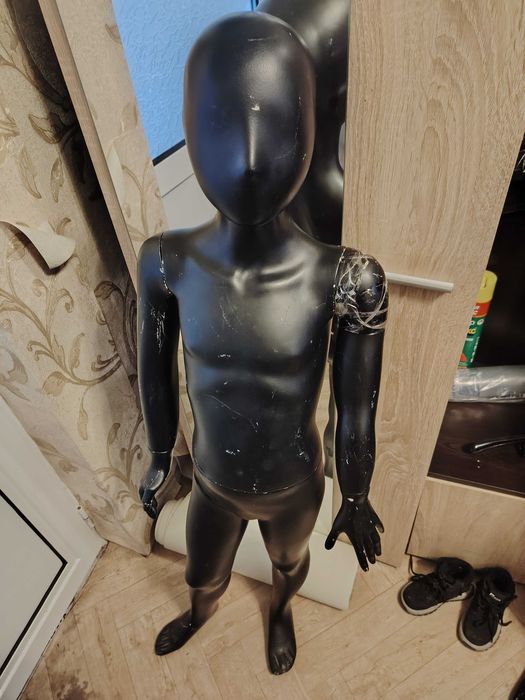 Манекени за дрехи