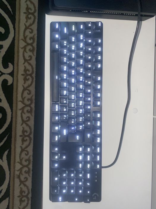 клавиатуру Logiteg G413SE