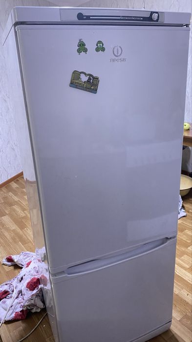 Продам холодильник