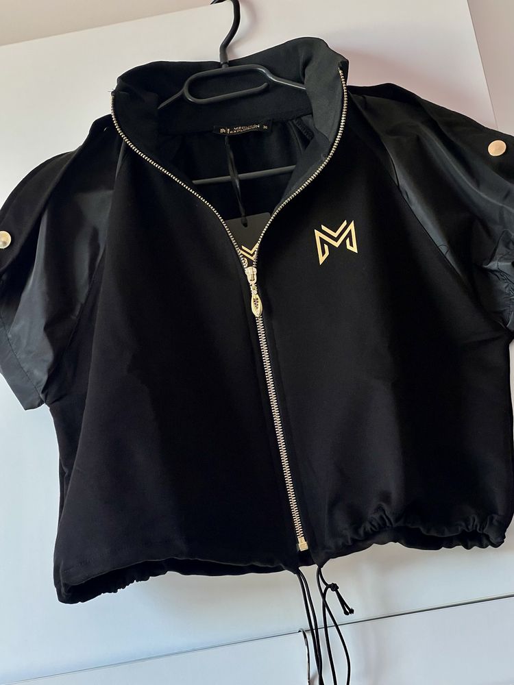Costum sport damă din Turcia, mărimea XL