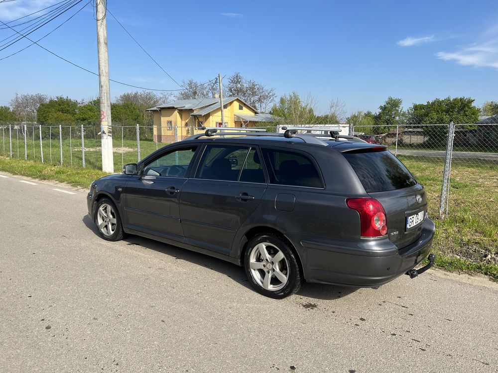 Toyota Avensis 2.2 D-cat 1300€ pret fix