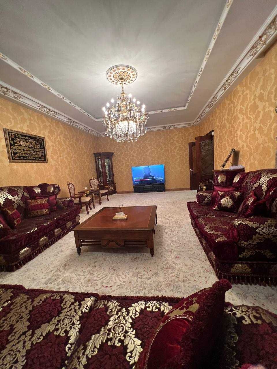Улица Хирмонтепа(Никитина).Продам отличный 2 этажный дом на 6 сотках.
