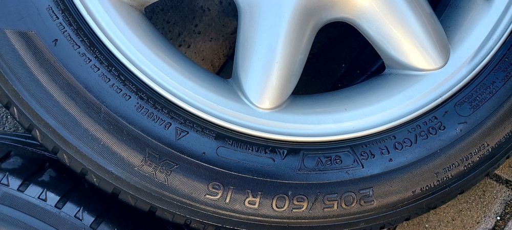 Jante Aluminiu originale Mercedes-Benz R16
