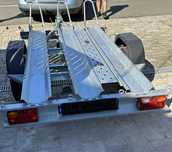Inchiriez platforma / remorca moto marca Repo