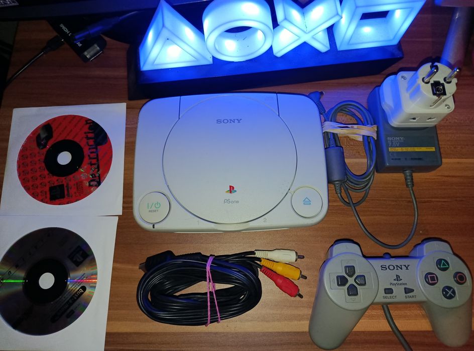 Consola PlayStation 1 PS One SCPH-102 + accesorii