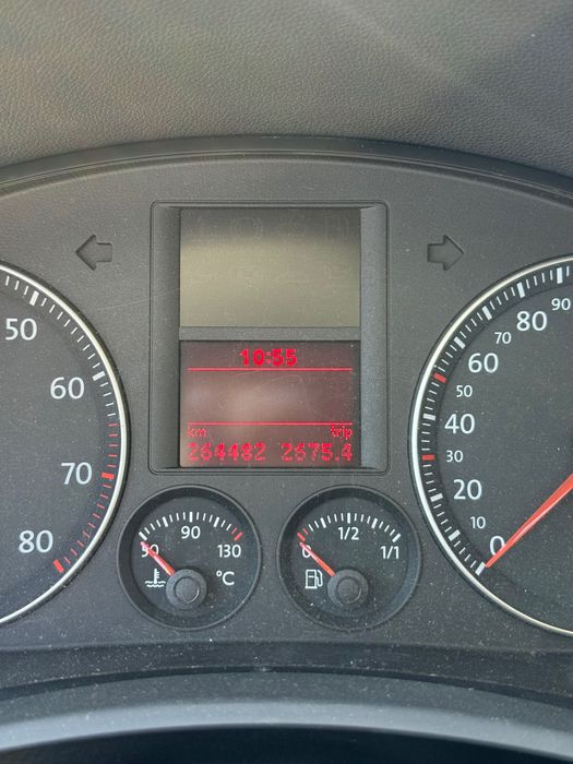 Volkswagen Golf 5 – 1.6 FSI / 115 CP – Manuală, 6 trepte – An 2004