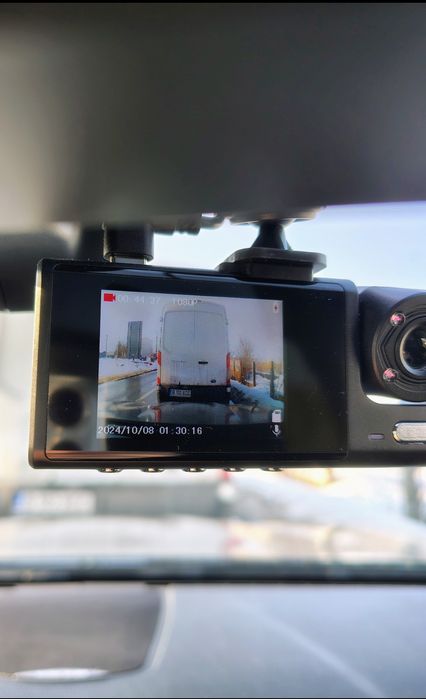Camera auto de bord cu card SD dubla FULL HD