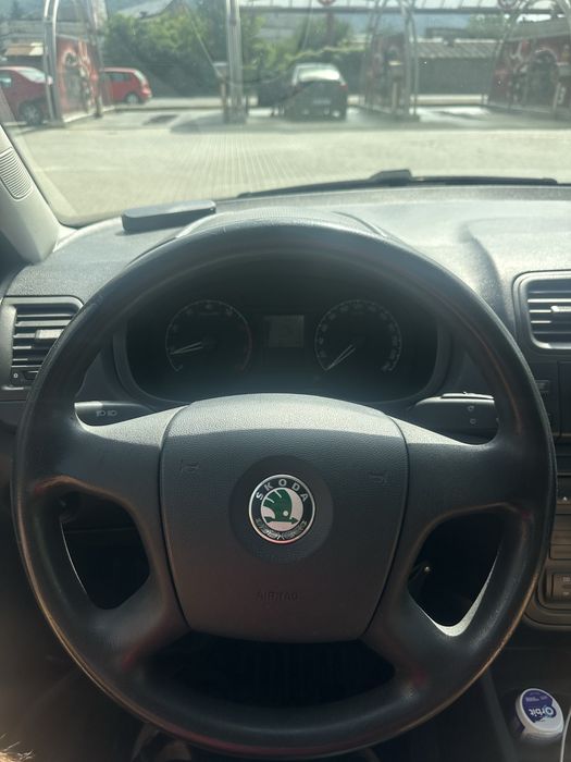 Skoda Fabia 2 1.4 Benzina 16 V 86cp