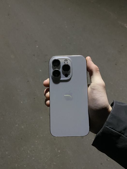 Продам Айфон 15 про 128 гб