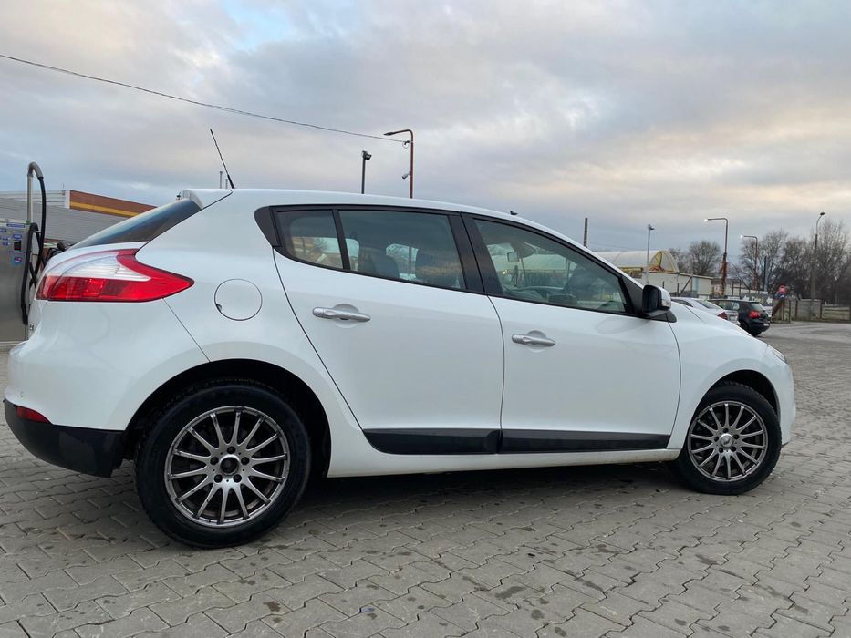 Vând Renault Megane 1.5dCi 2012